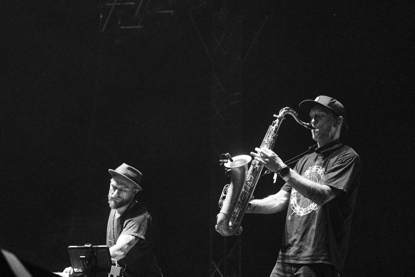 DUB FX & WOODNOTE